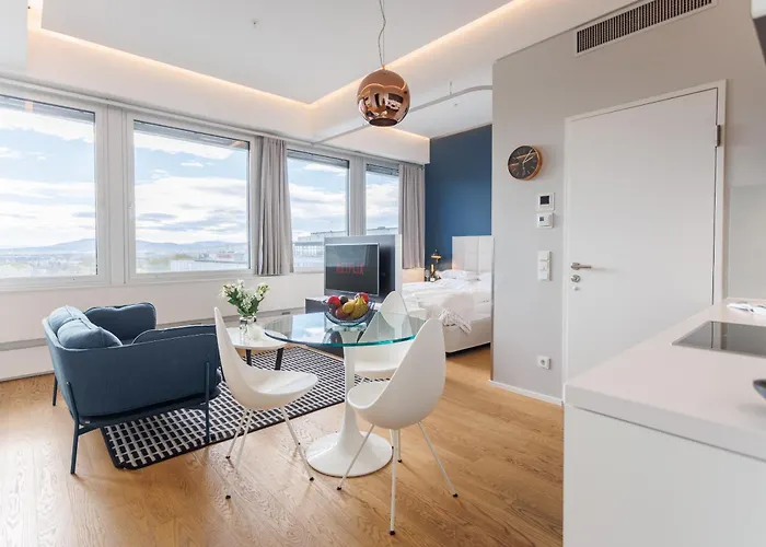 Skyline Loft Apartment *